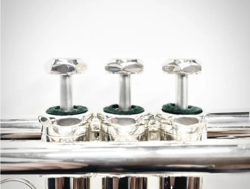 Schilke S32 trumpet-4